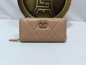 Chanel 19 Flap Long Zip Wallet in Beige Lambskin